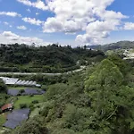 Hills Aranda Nova Hotel